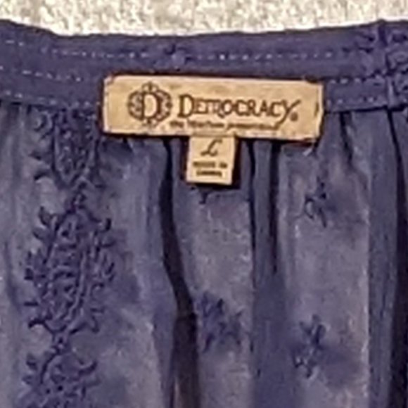 Democracy Blue Embroidered Sheer Blouse EUC - Picture 12 of 13